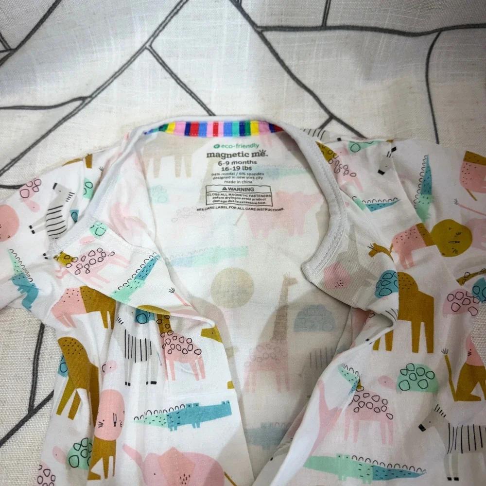 Magnetic Me Footie Sleeper 6-9 Months White‎ Multi Animal Print Magnetic Closure